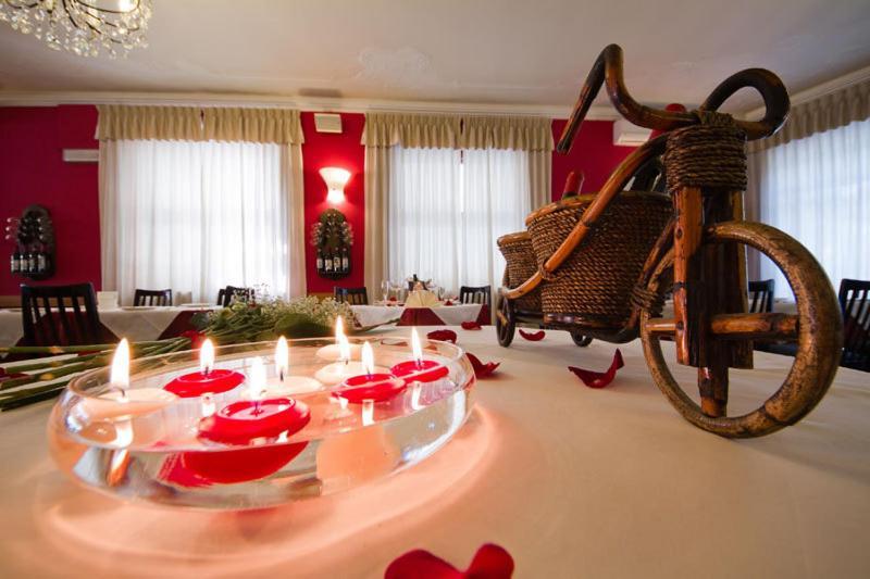 Hotel Corona Тирано Екстериор снимка